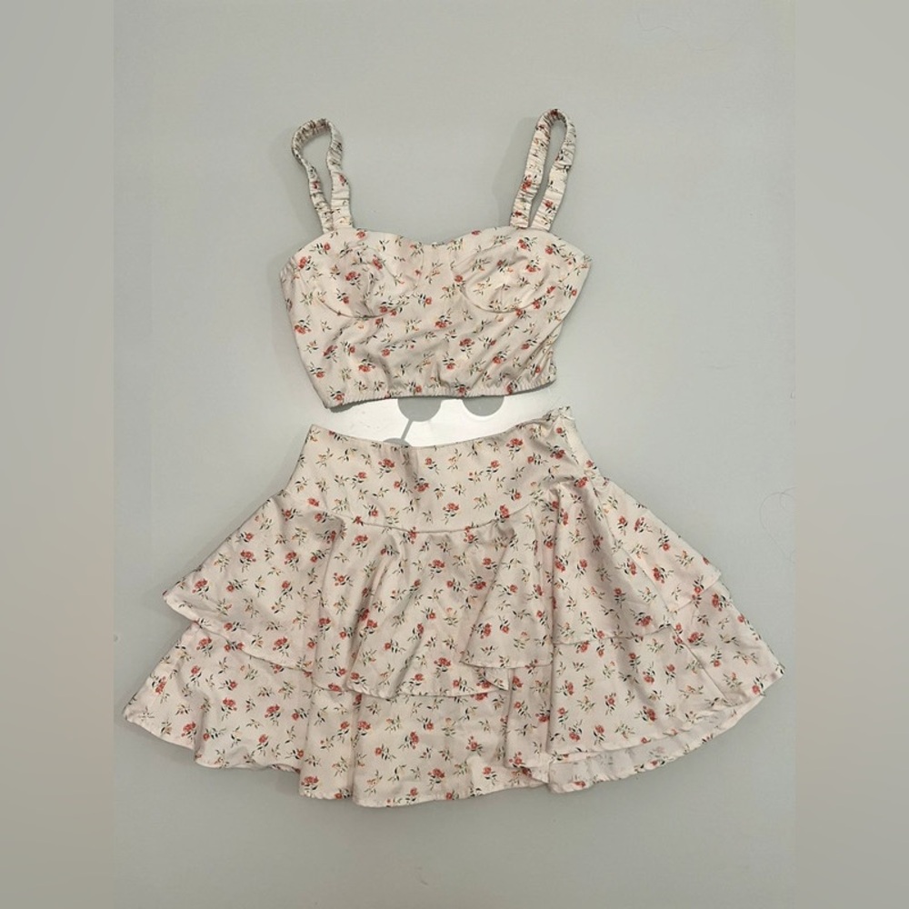 white floral two piece set